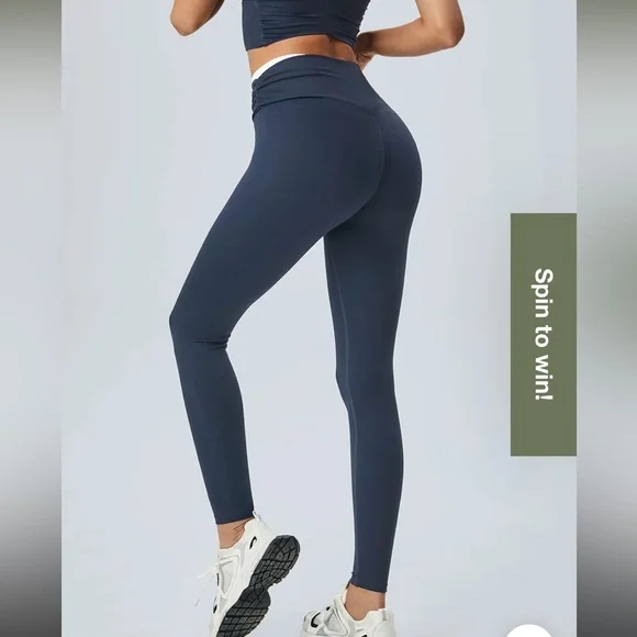 Berlook leggings and sports bra set - Picture 4 of 8